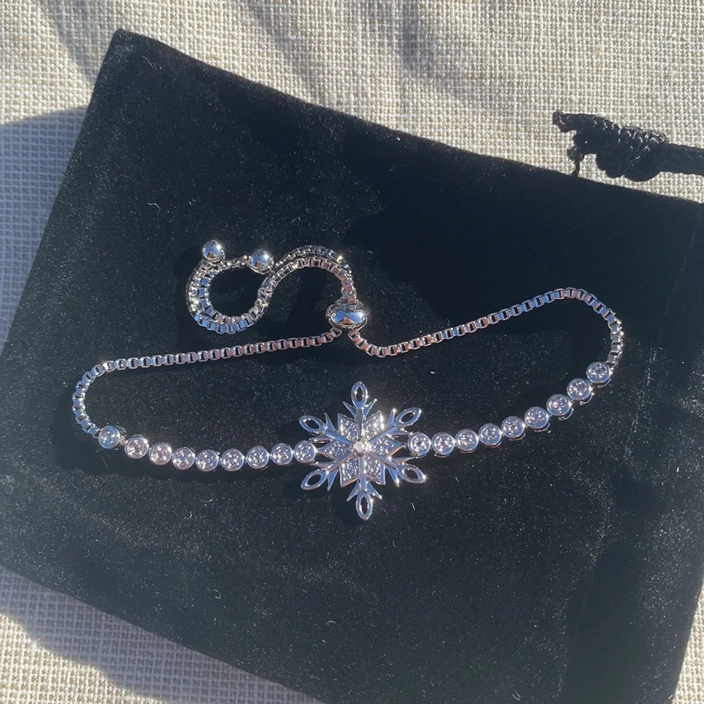 ❄️ snowflake adjustable bolo bracelet - Picture 3 of 4